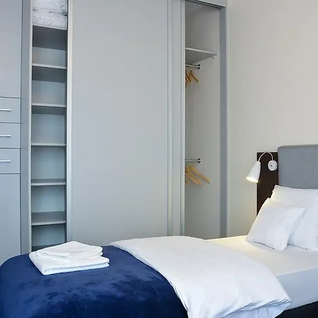 Starowka - Riverside *