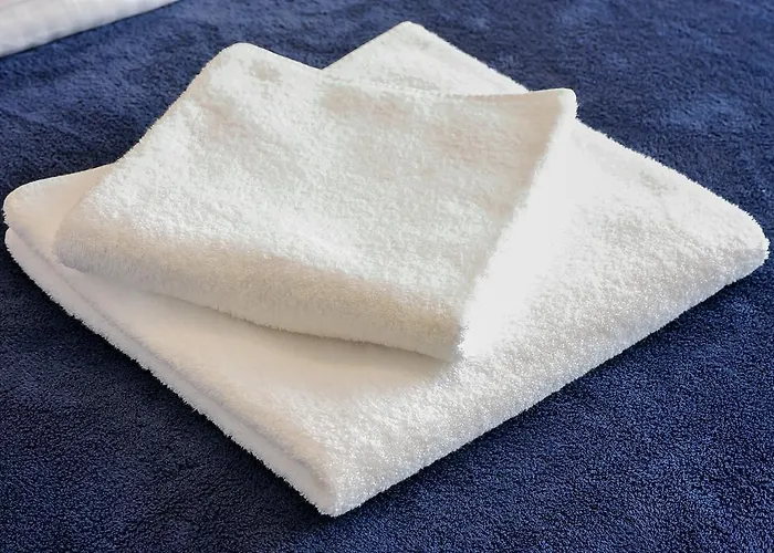 Starowka - Riverside *