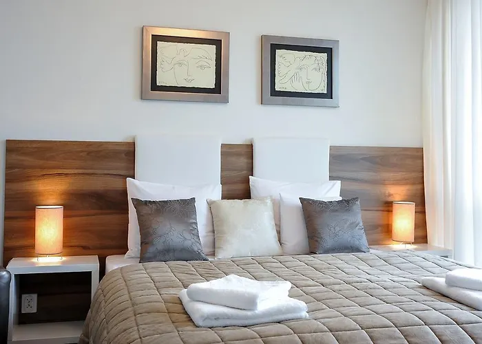 Starowka - Riverside